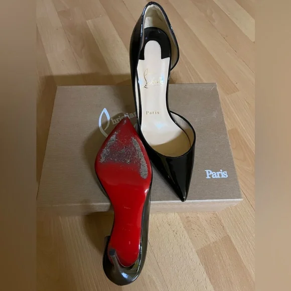 Christian Louboutin - Picture 4 of 5